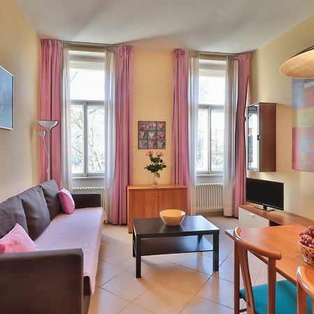 Wonderful Apartment In Vinohrady Prag Exteriör bild